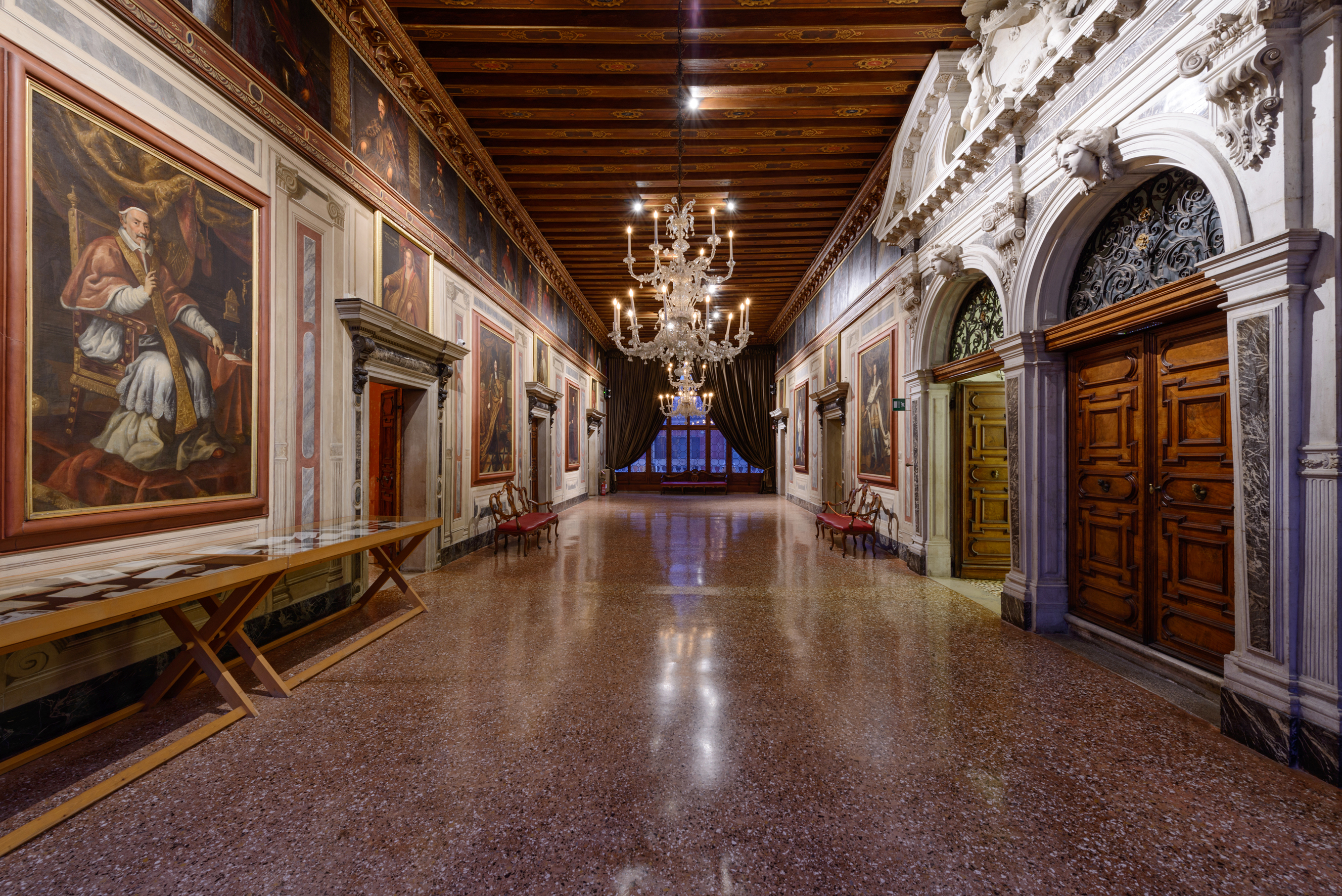 Portego Palazzo Mocenigo