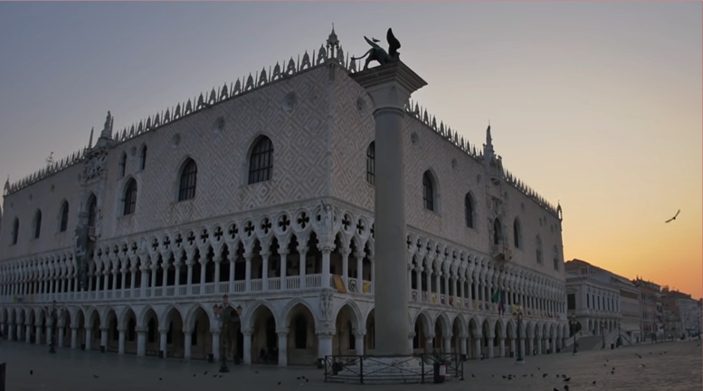 facciata di palazzo ducale