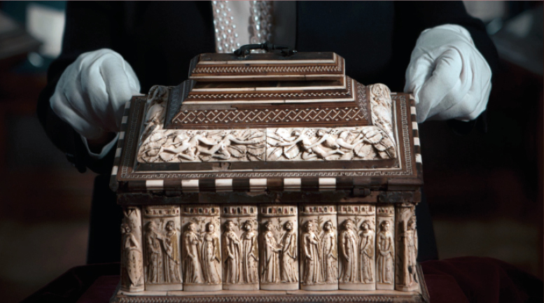 immagine scrigno antico