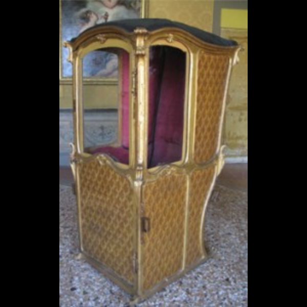 Portantina conservata a Ca' Rezzonico