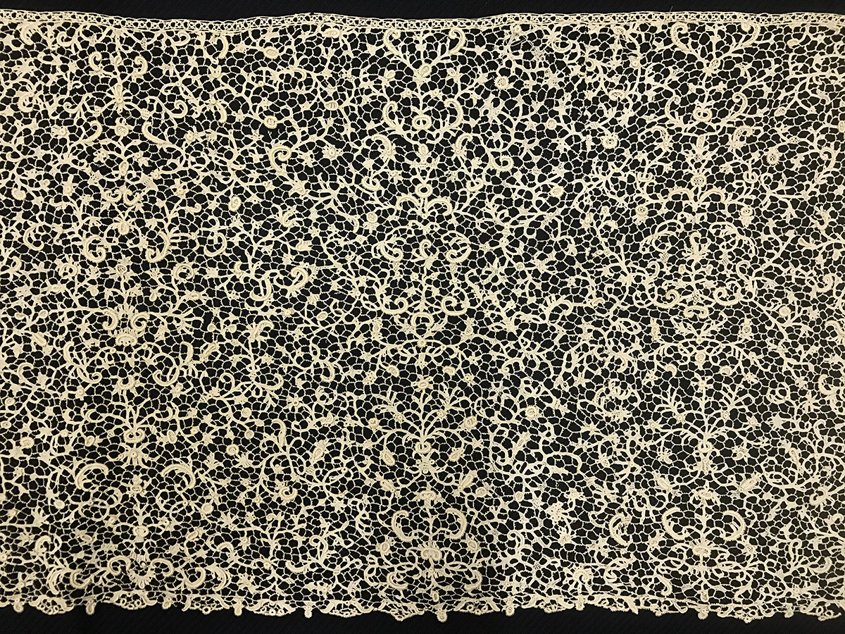 Balza ‘à la Berain’