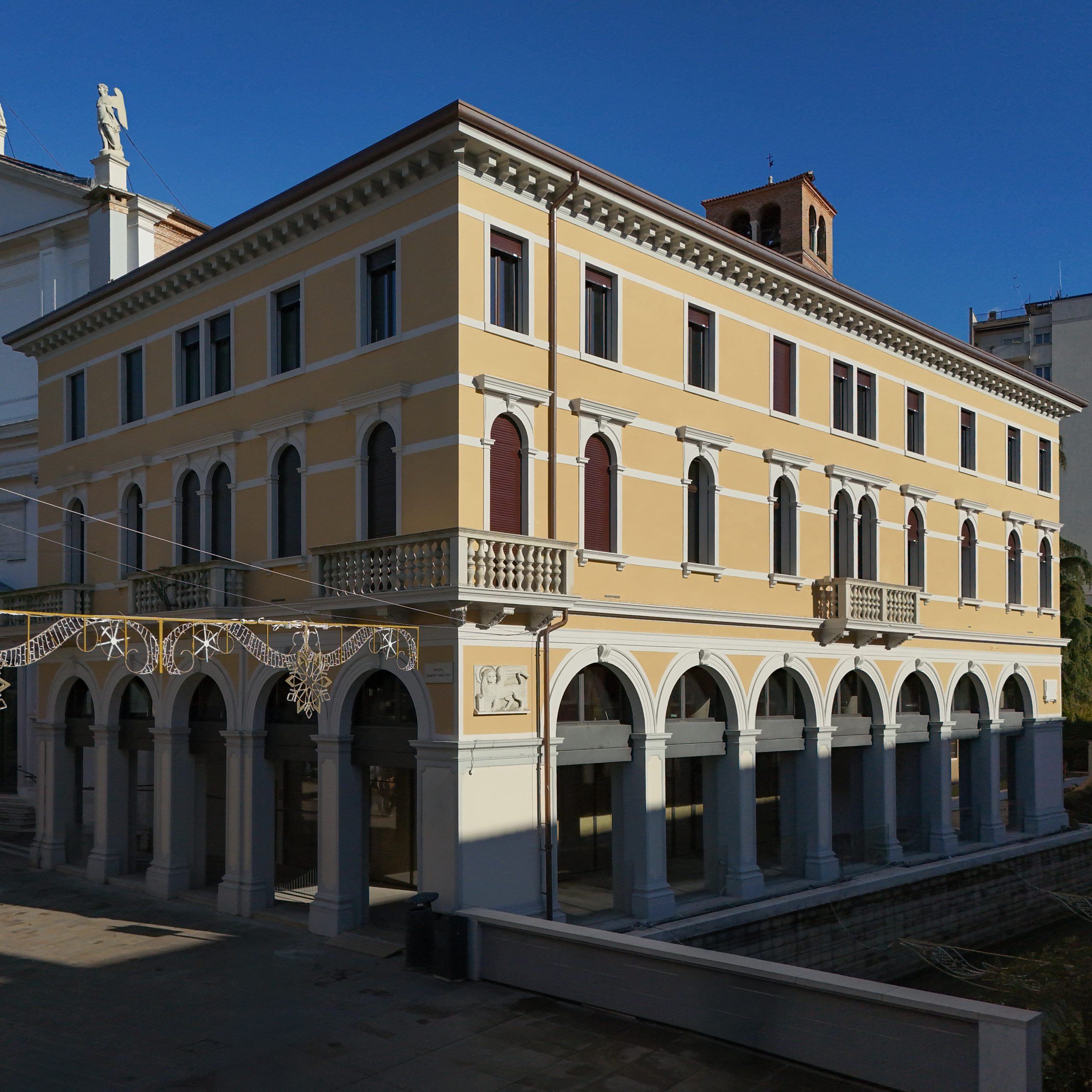 Emeroteca dell'arte foto esterni